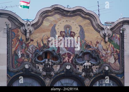 Ungarn, Budapest, Jugendstilgebäude am Szervita tér, Platz, das frühere Török-Bankhaus, gebaut 1906 nach Plänen von Henrik Böhm und Ármin Hegedüs, Bil Banque D'Images