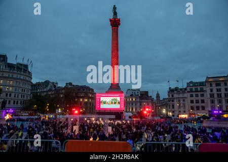 LONDRES, 23 OCTOBRE 2021, Festival Diwali à Trafalgar Square, cette année, le festival a été réduit en raison de Covid-19 Banque D'Images