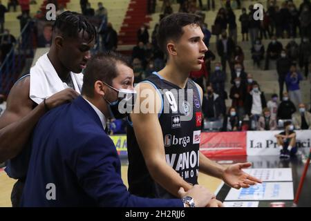 Cremona, Italie.23 octobre 2021.Spagnolo Matteo (Vanoli Cremona) pendant Vanoli Panier Cremona vs Happy Casa Brindisi, Italian Basketball A Serie Championship à Cremona, Italie, octobre 23 2021 crédit: Independent photo Agency/Alamy Live News Banque D'Images