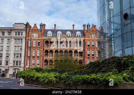 Royal Waterloo Hospital for Children and Women, London Engalnd UK with No People Banque D'Images