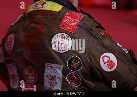 Nottingham, Angleterre, le 24 octobre 2021.Une vue générale d'une veste de fans de la forêt de Nottingham avant le match du championnat Sky Bet au City Ground, Nottingham.Crédit photo à lire: Isaac Parkin / Sportimage crédit: Sportimage / Alay Live News Banque D'Images