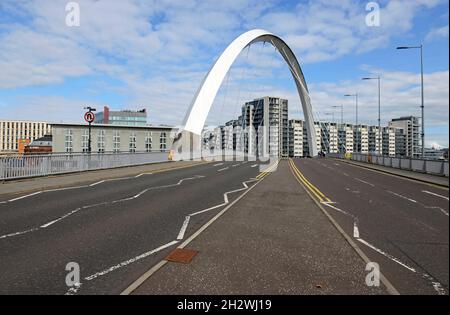 Pont Squinty au-dessus de la rivière Clyde à Glasgow, en Écosse. Banque D'Images