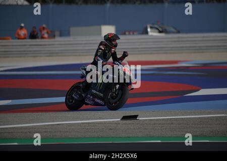 Misano, Italien.24 octobre 2021.24.10.2021, Misano World circuit Marco Simoncelli, Misano, Grand Prix de Saint-Marin 2021, dans le film champion du monde 2021 Fabio Quartararo (FRA # 20), Monster Energy Yamaha MotoGP/dpa/Alamy Live News Banque D'Images