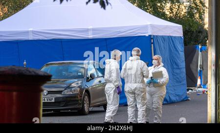 Brentwood Essex, Royaume-Uni.24 octobre 2021.Une enquête de meurtre importante menée par la police d'Essex à Brentwood à la suite des deux meurtres commis dans la ville.Crédit : Ian Davidson/Alay Live News Banque D'Images