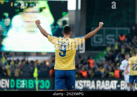 Broendby, Danemark.24 octobre 2021.Andrija Pavlovic (9) de Broendby SI vu pendant le match 3F Superliga entre Broendby IF et FC Copenhague à Broendby Stadion à Broendby.(Crédit photo : Gonzales photo/Alamy Live News Banque D'Images