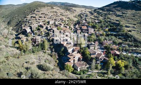 PATONES DE ARRIBA UN DES PLUS BEAUX VILLAGES D'ESPAGNE Banque D'Images