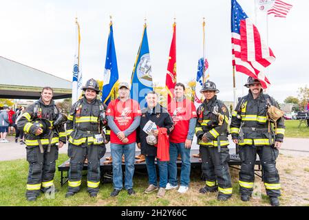 23 octobre 2021.Premier tunnel annuel vers Towers Boston 5k Run & Walk, pour honorer et soutenir les premiers intervenants et les militaires. Banque D'Images