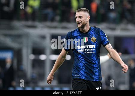 Milan, Italie - 24 octobre 2021: Milan Škriniar du FC Internazionale pendant le match de championnat de football italien de la série FC Internazionale vs Juventus au stade San Siro Banque D'Images