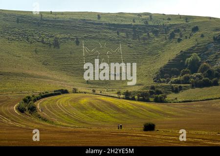 Le long Man de Wilmington sculpté dans les collines de Wilmington, East Sussex, Royaume-Uni. Banque D'Images