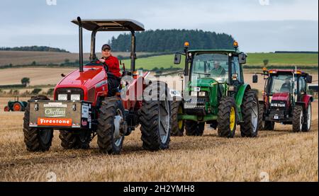 Tracteurs au 70e championnat britannique de labour, Mindrum Mill, Northumberland, Angleterre, Royaume-Uni Banque D'Images