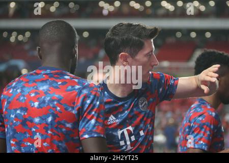 Robert Lewandowski de Bayern Munich lors de la Ligue des champions de l'UEFA, match de football du Groupe E entre SL Benfica et Bayern Munich le 20 octobre 2021 à Estadio da Luz à Lisbonne, Portugal - photo Laurent Lairys / DPPI Banque D'Images