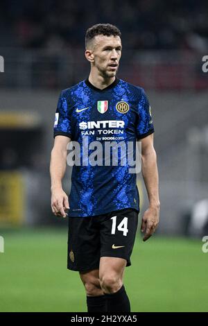 Milan, Italie - 24 octobre 2021: Ivan Perišić du FC Internazionale regarde pendant le match de championnat de football italien de Serie FC Internazionale vs Juventus au stade San Siro Banque D'Images