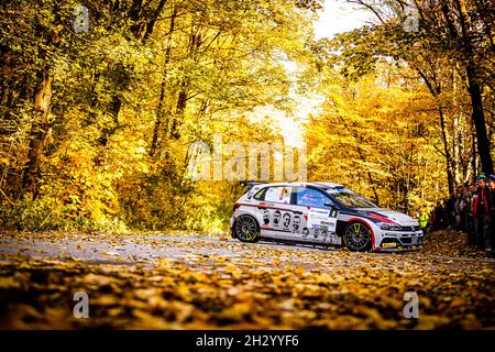 Nyiregyhaza, Hongrie, 24/10/2021, 08 GRYAZIN Nikolay (RUS), ALEKSANDROV Konstantin (RUS), Nikolay Gryazin, Volkswagen Polo GTI R5, action lors du rallye FIA 2021 Hongrie, 7e tour du championnat européen de rallye FIA 2021, du 21 au 24 octobre 2021, à Nyregyza, DPIV / Basin, Hongrie Banque D'Images