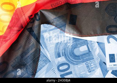 Drapeau allemand et billets en euros Banque D'Images