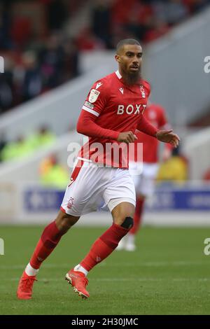 Nottingham, Angleterre, le 24 octobre 2021.Lewis Grabban de la forêt de Nottingham pendant le match de championnat de Sky Bet au City Ground, Nottingham.Crédit photo devrait lire: Isaac Parkin / Sportimage Banque D'Images