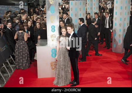 Eddie Redmayne et Hannah Bagshawe assistent aux EE British Academy film Awards 2015, au Royal Opera House, Covent Garden - Londres Banque D'Images