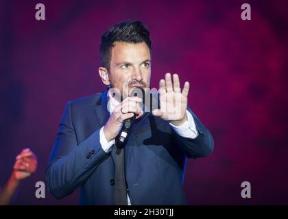 Peter Andre se produit en direct au Hampton court Palace Festival 2015 au Hampton court Palace de Londres. Banque D'Images