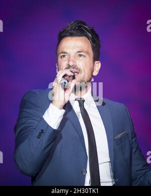 Peter Andre se produit en direct au Hampton court Palace Festival 2015 au Hampton court Palace de Londres. Banque D'Images