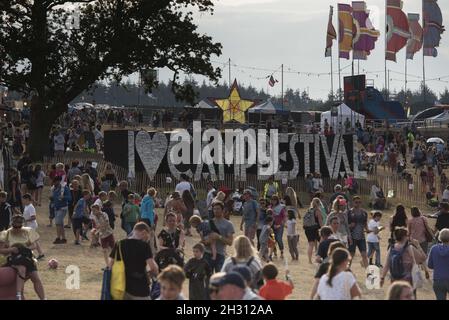 Vue générale du panneau du Camp Beral I Love au Camp Besitval 2016, Château de Lulworth - Wareham Banque D'Images