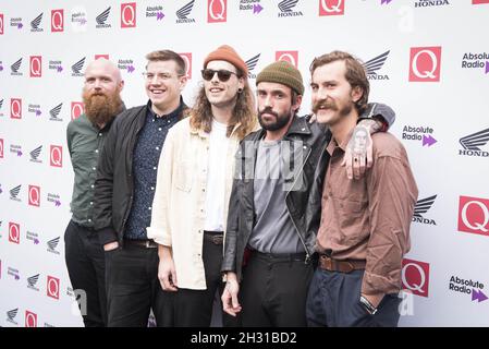 Adam Devonshire, John Beavis, Lee Kiernan, Joe Talbot et Mark Bowen d'Idles arrivent aux Q Awards 2018 au Roundhouse, Camden, Londres. Date de la photo: Mercredi 17 octobre 2018. Le crédit photo devrait se lire: David Jensen/ EMPICS Entertainment Banque D'Images