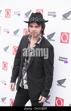 Gaz Coombes arrive aux Q Awards 2018 au Roundhouse, Camden, Londres. Date de la photo: Mercredi 17 octobre 2018. Le crédit photo devrait se lire: David Jensen/ EMPICS Entertainment Banque D'Images