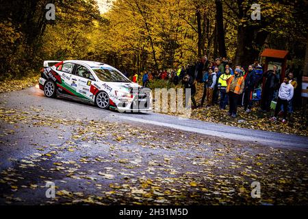 Nyiregyhaza, Hongrie, 24/10/2021, 30 JUHASZ Csaba (HUN), BENCS Zoltan (HUN), Kole Media Center Kft., Mitsubishi Ltien Evo X, action lors du rallye 2021 CER FIA Hongrie, 7e tour du Championnat européen de rallye 2021 FIA, du 21 au 24 octobre 2021 à Nyiregyza/DPIV/Bashiza, Hongrie Banque D'Images