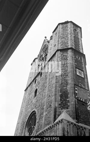 Das Westwerk Braunschweiger des Doms, Deutschland 1930 er Jahre. L'westwork de la cathédrale de Brunswick, Allemagne 1930. Banque D'Images