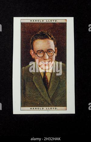 Harold Lloyd sur une carte à cigarettes (réplique) des années 1920. Banque D'Images