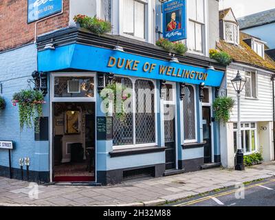 Duke of Wellington, Corner pub, Old Town Hastings Banque D'Images