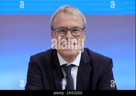 Gelsenkirchen, Allemagne.30 juin 2019. Firo: 30.06.2019, football, 1er Bundesliga, saison 2019/2020,FC Schalke 04, avec Linker-Assembly, MV, Peter PETERS, direction,Portrait Credit: dpa/Alay Live News Banque D'Images