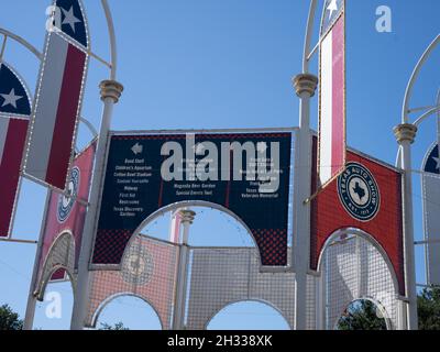 DALLAS, ÉTATS-UNIS - 19 octobre 2021 : une photo du bâtiment de la foire de l'État du Texas, Dallas, États-Unis Banque D'Images