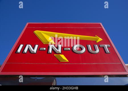 Burger In-N-Out de renommée mondiale à côté de l'aéroport international de Los Angeles (LAX), Westchester CA Banque D'Images