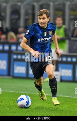 Milan, Italie.24 octobre 2021.Nicolo Barella (23) d'Inter vu dans la série Un match entre Inter et Juventus à Giuseppe Meazza à Milan.(Crédit photo : Gonzales photo/Alamy Live News Banque D'Images