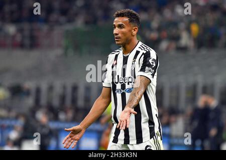 Milan, Italie.24 octobre 2021.Danilo (6) de Juventus vu dans la série Un match entre Inter et Juventus à Giuseppe Meazza à Milan.(Crédit photo : Gonzales photo/Alamy Live News Banque D'Images