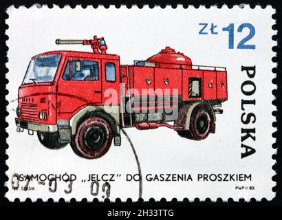 POLOGNE - VERS 1985: Un timbre imprimé en Pologne montre Jelcz 315, moteur d'incendie contemporain, vers 1985 Banque D'Images