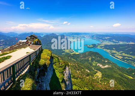 Schafberges aufgenommen, paysage de montagne à Salzkammergut, haute-Autriche. Vue du pic de Schafberg à Mondsee, Autriche. Himmelspforte Schafberg in Banque D'Images