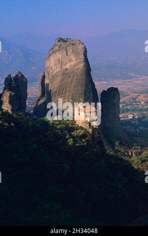 Monastère de Roussanou Meteora, Thessalie, Grèce Banque D'Images