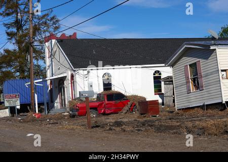 Ironton, États-Unis d'Amérique.24 septembre 2021.Des maisons et des bâtiments détruits sont dans la zone à la suite de l'ouragan Ida, le 24 septembre 2021, à Ironton, en Louisiane.Crédit : Julie Joseph/FEMA/Alay Live News Banque D'Images