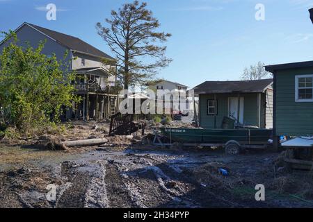 Ironton, États-Unis d'Amérique.24 septembre 2021.Des maisons et des bâtiments détruits sont dans la zone à la suite de l'ouragan Ida, le 24 septembre 2021, à Ironton, en Louisiane.Crédit : Julie Joseph/FEMA/Alay Live News Banque D'Images