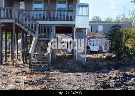 Ironton, États-Unis d'Amérique.24 septembre 2021.Des maisons et des bâtiments détruits sont dans la zone à la suite de l'ouragan Ida, le 24 septembre 2021, à Ironton, en Louisiane.Crédit : Julie Joseph/FEMA/Alay Live News Banque D'Images