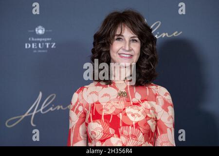 Valérie Lemercier assistant à la première Aline au Grand Rex Cinema à Paris, France, le 25 octobre 2021.Photo d'Aurore Marechal/ABACAPRESS.COM Banque D'Images