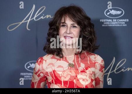 Valérie Lemercier assistant à la première Aline au Grand Rex Cinema à Paris, France, le 25 octobre 2021.Photo d'Aurore Marechal/ABACAPRESS.COM Banque D'Images