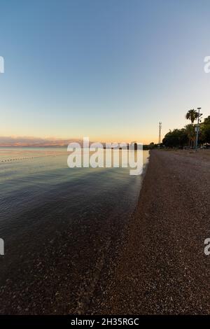 Plage de Lavnun - Kursi dans la partie orientale de la mer de Galilée dans le nord d'Israël, tôt le matin - été Banque D'Images