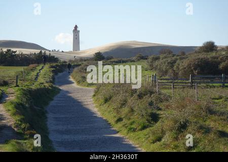 Célèbre phare de Rubjerg Knude FYR, un jour ensoleillé avant son déplacement, Jammerbugt, Lonstrup, Hjorring, Jutland du Nord,Danemark Banque D'Images