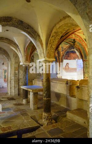 Basilique de San Ponziano, crypte, fresques, Spoleto, Ombrie,Italie, Europe Banque D'Images