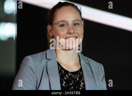 Munich, Allemagne.26 octobre 2021.Sarah Voss, gymnaste, participe à une conférence de presse à l'Olympiapark.Les ventes de billets pour les championnats d'Europe 2022 commencent sur 26.10.2021.Les championnats d'Europe se tiendront à Munich de 11 à 21.08.2022.Credit: Sven Hoppe/dpa/Alay Live News Banque D'Images