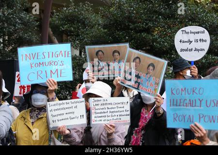 Tokyo, Japon.26 octobre 2021.Contre le mariage de la princesse Mako et de sa fiancée Kei Komuro.Les citoyens japonais défilent au parc Hibiya, Ginza, Yurakucho et Kyobashi à Tokyo pour remettre en question le mariage et s’y opposer. Le 26 octobre 2021 à Tokyo, Japon.(Photo de Kazuki Oishi/Sipa USA) crédit: SIPA USA/Alay Live News Banque D'Images