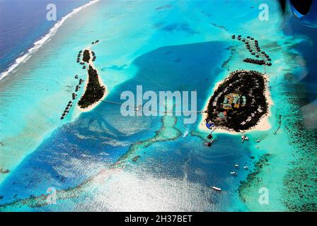 MALDIVES, SOUTH ARI ATOLL, RANGALI ISLAND, CONRAD HOTEL RESORT & SPA, VUE SUR L'AERAL Banque D'Images