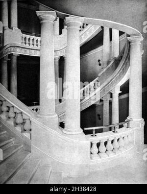 Frances Benjamin Johnston photographie vintage - Nouveau théâtre - escalier circulaire principal - l'architecte - 1909 Banque D'Images