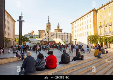 SARAGOSSE, ESPAGNE - 14 octobre 2021 : Saragosse, Aragon, Espagne - 12 2021 octobre.Célébration annuelle de Fiestas del Pilar sur la Plaza de Nuestra Senora del Pila Banque D'Images